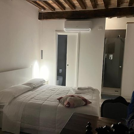L'Inferno Di Dante Bed & Breakfast Gubbio Exterior foto