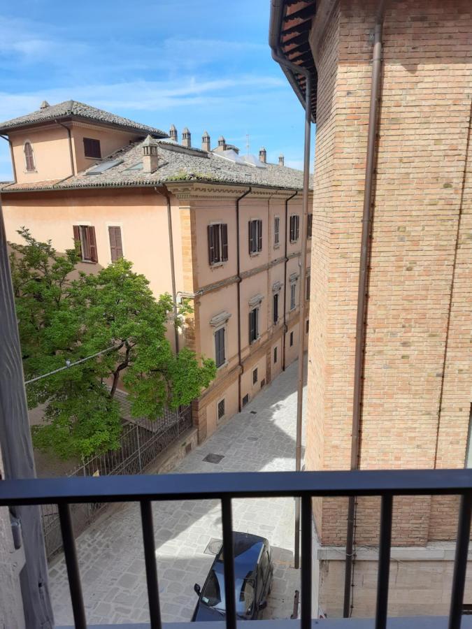 L'Inferno Di Dante Bed & Breakfast Gubbio Exterior foto