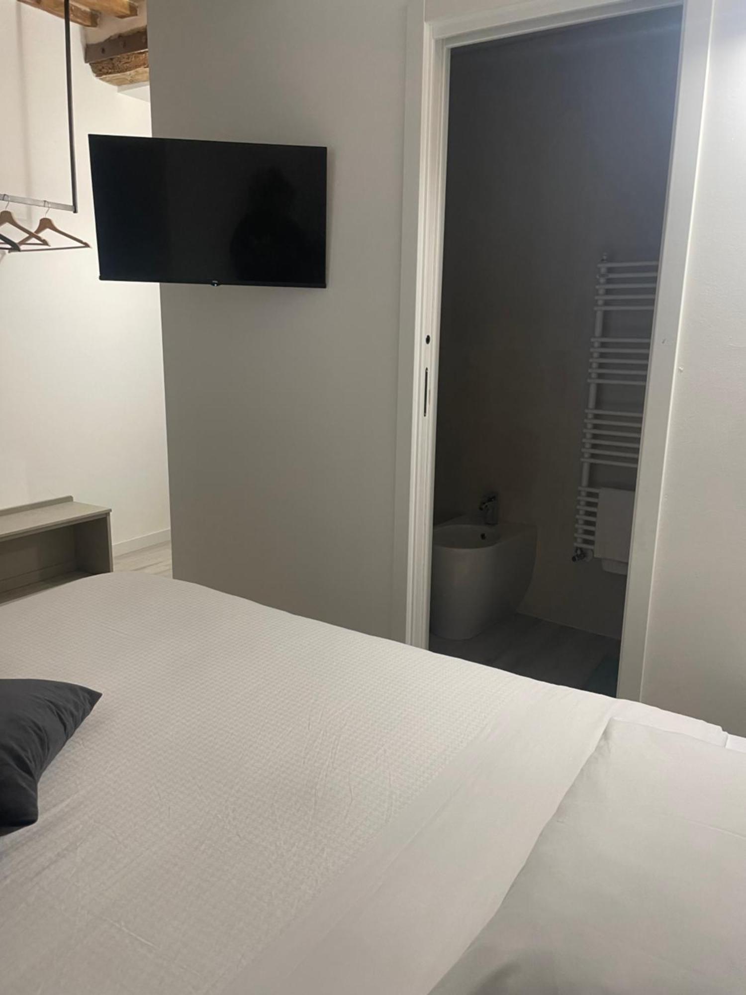 L'Inferno Di Dante Bed & Breakfast Gubbio Exterior foto