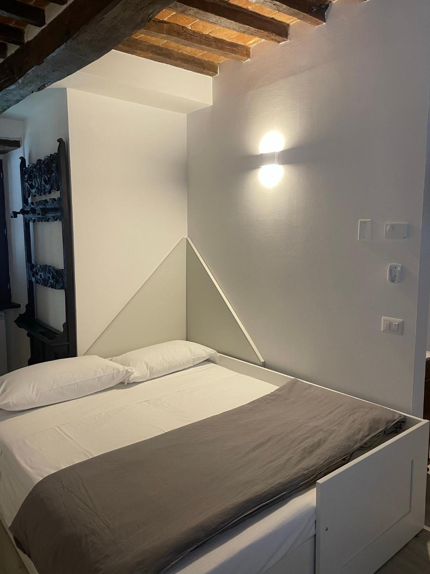 L'Inferno Di Dante Bed & Breakfast Gubbio Exterior foto