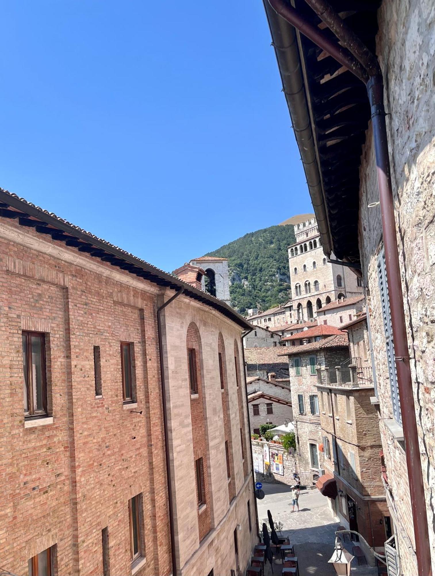 L'Inferno Di Dante Bed & Breakfast Gubbio Exterior foto