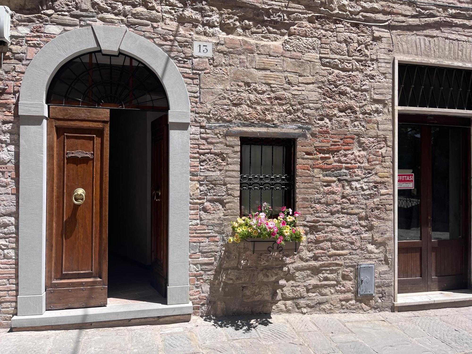 L'Inferno Di Dante Bed & Breakfast Gubbio Exterior foto